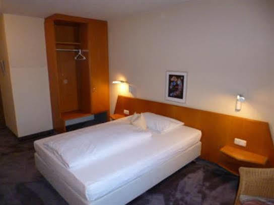 Hotel Lachner Hof Ерланген Екстер'єр фото